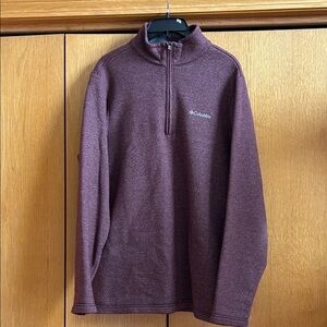 Columbia Men's Quarter Zip Fleece Sweater in Maroon.